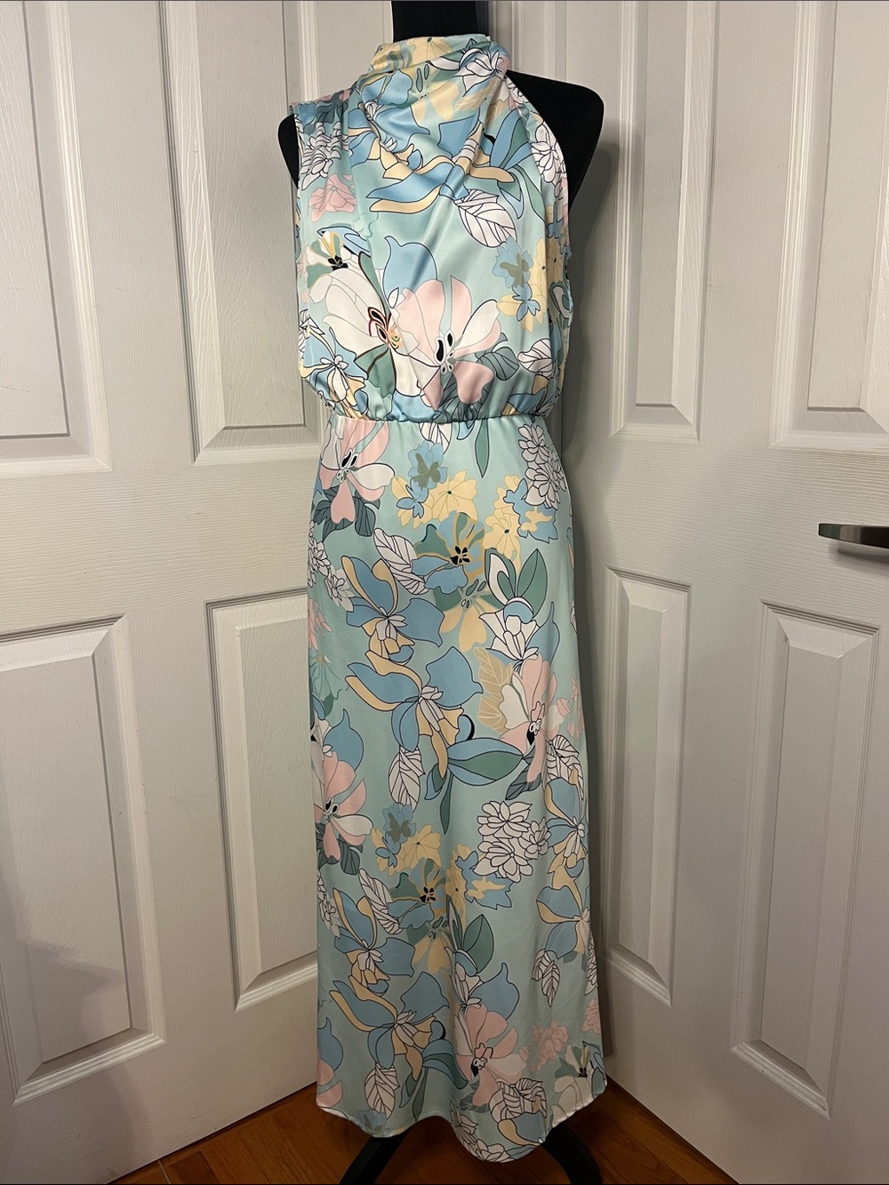Sleeveless Pastel Floral Maxi Dress